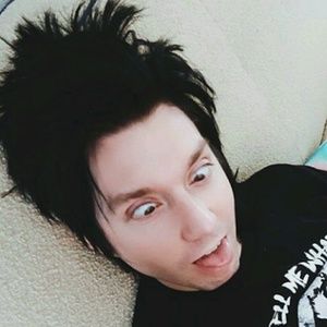 Meet your Posher, Izzy